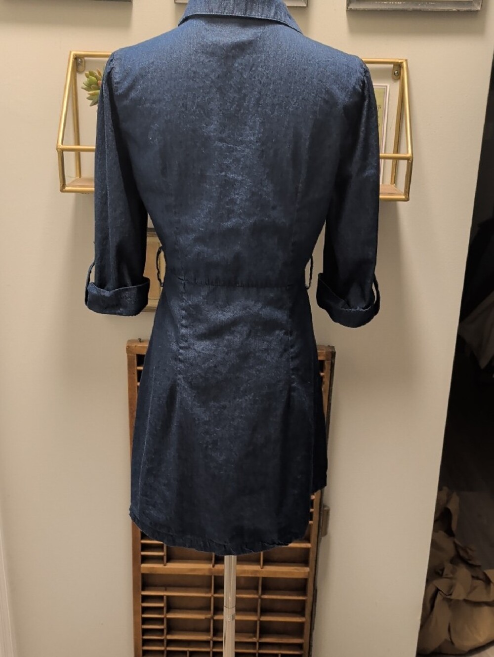 ROMEO & JULIET COUTURE  Size M Button-Front Navy Denim Ruffle Front Shirt Dress - Picture 7 of 12